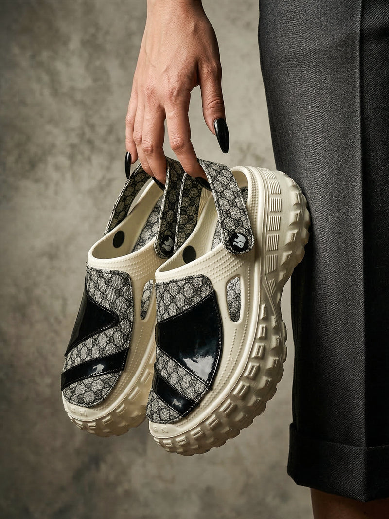 Mono Queen Women Clogs