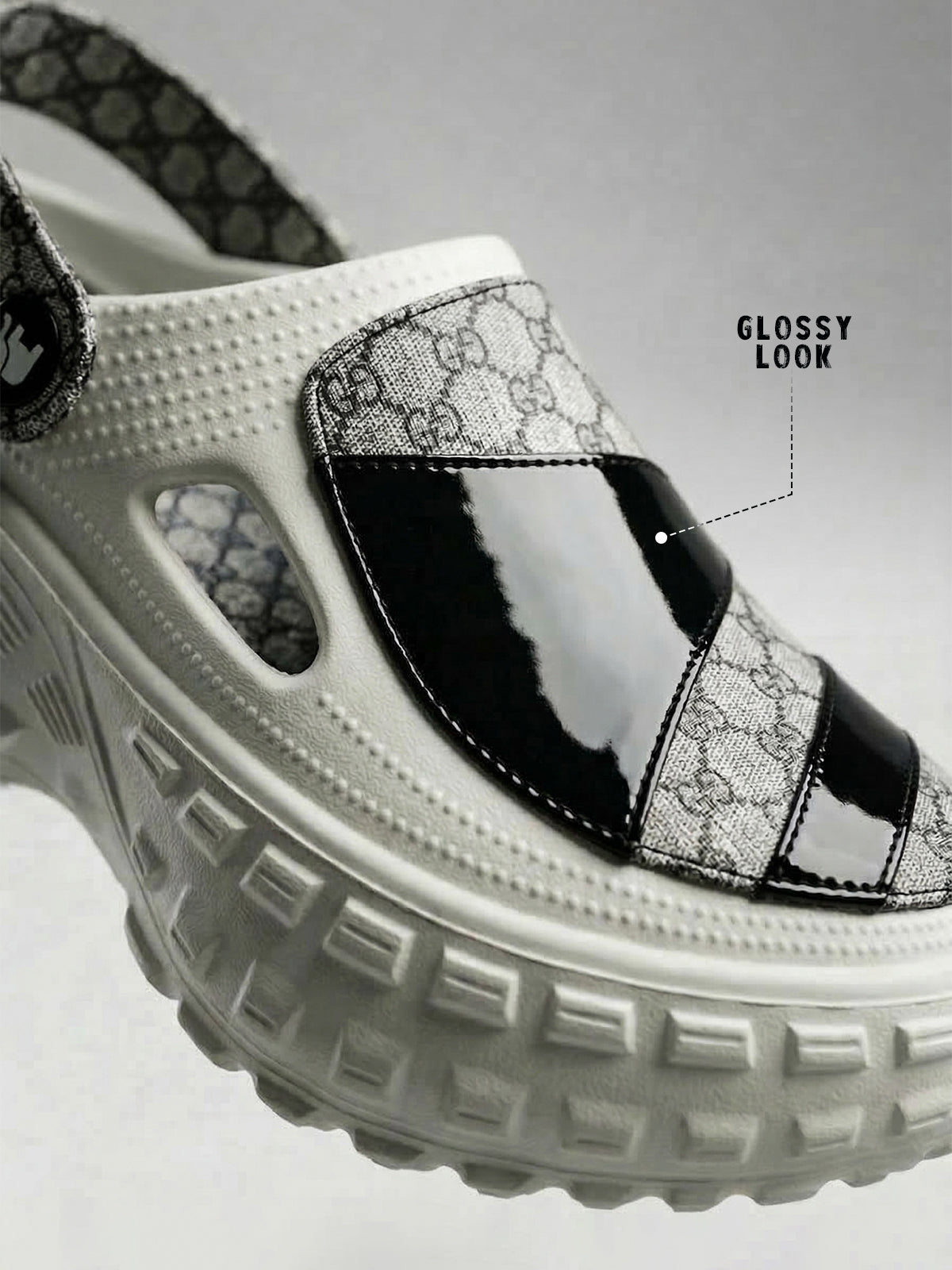 Mono Queen Women Clogs
