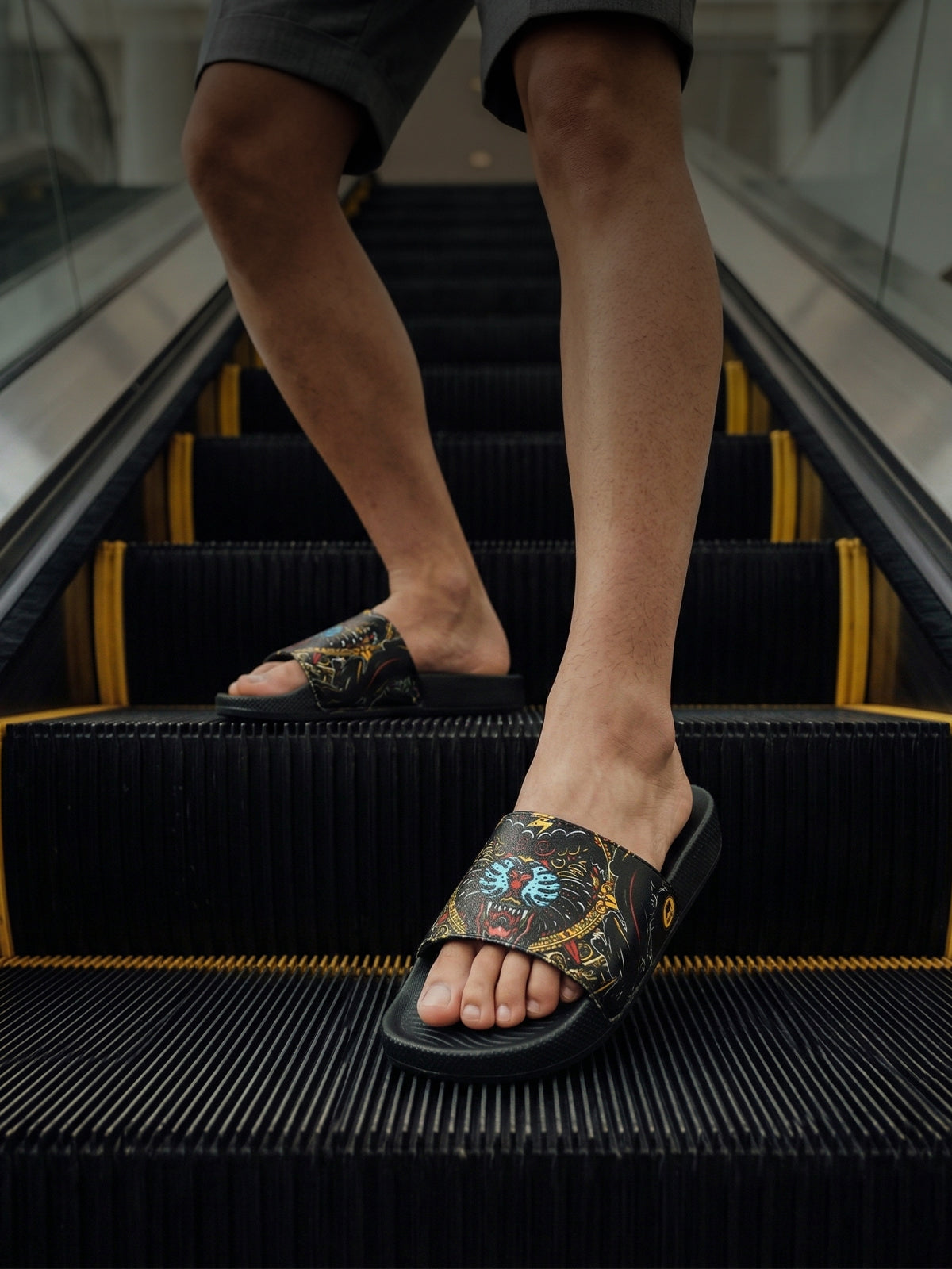 Sola Dark Knight Ghost Edition Men Slide
