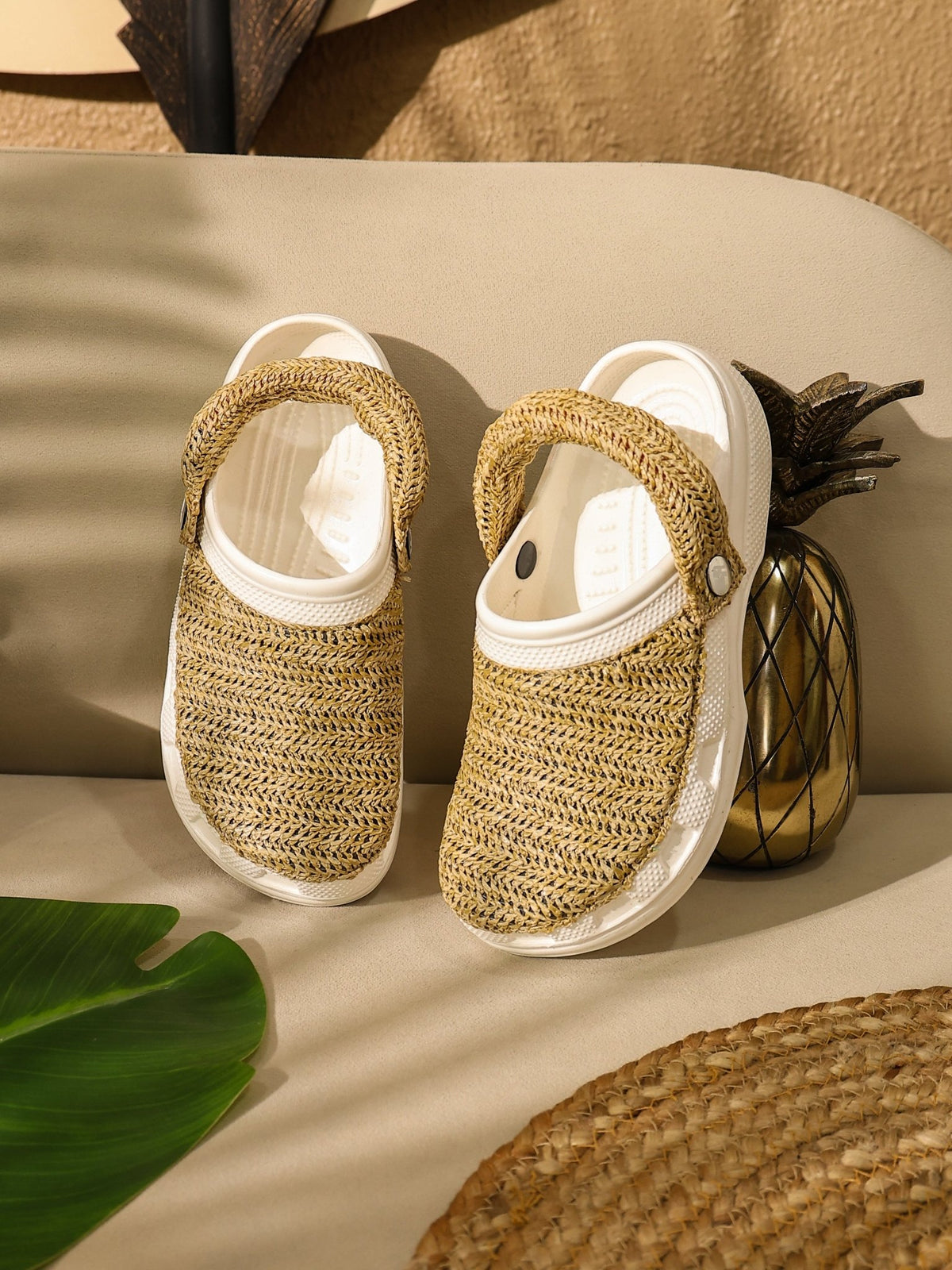 Raffia Women’s Clogs - Solaworld.in