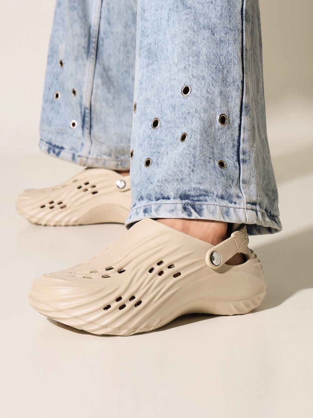 Sand Mens Clog - Solaworld.in