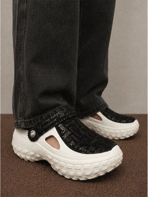 Darjeeling Women Clogs Black